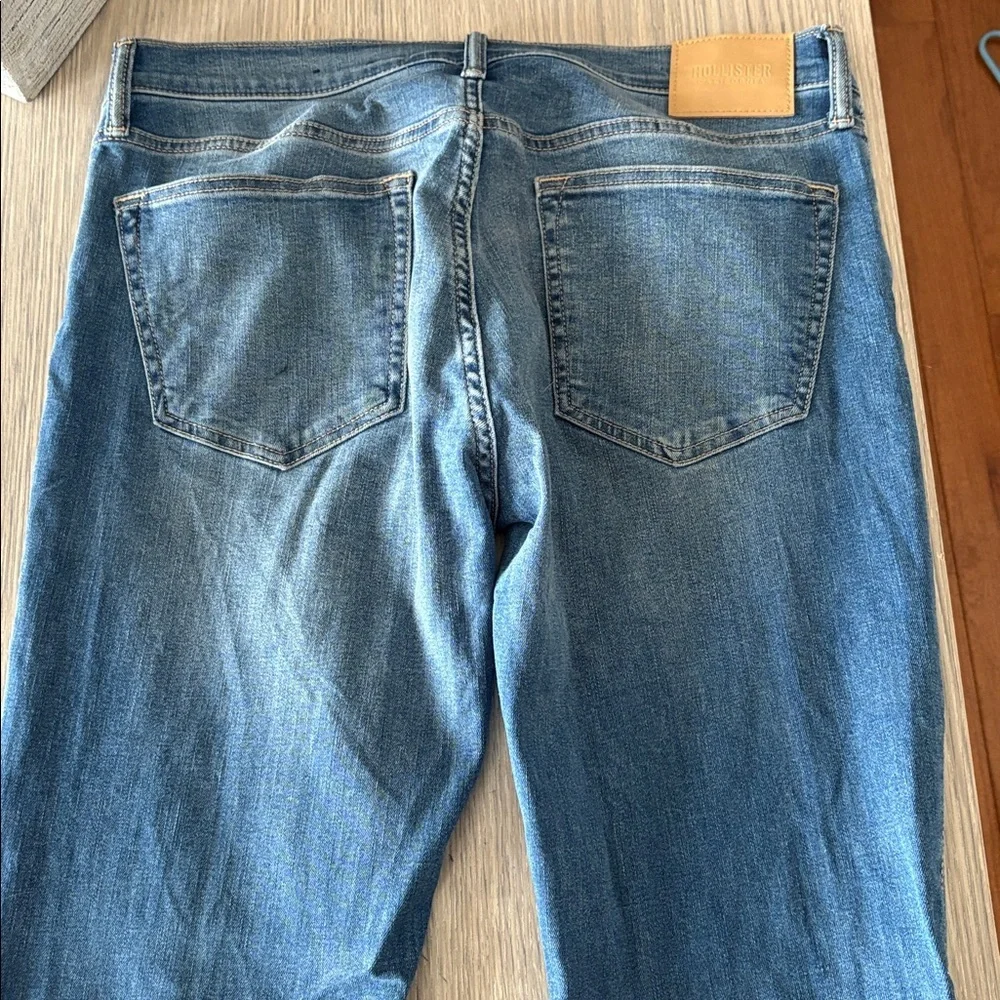 Hollister Skinny Jeans Men’s 33x32 Medium Wash Distressed Denim - Picture 5 of 8